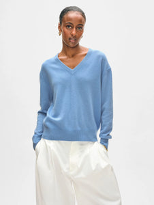 White + Warren Cashmere V Neck - Pink Sand, Soft Blue