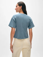 Load image into Gallery viewer, White + Warren Superfine Organic Cotton Waisted T-Shirt - Blue