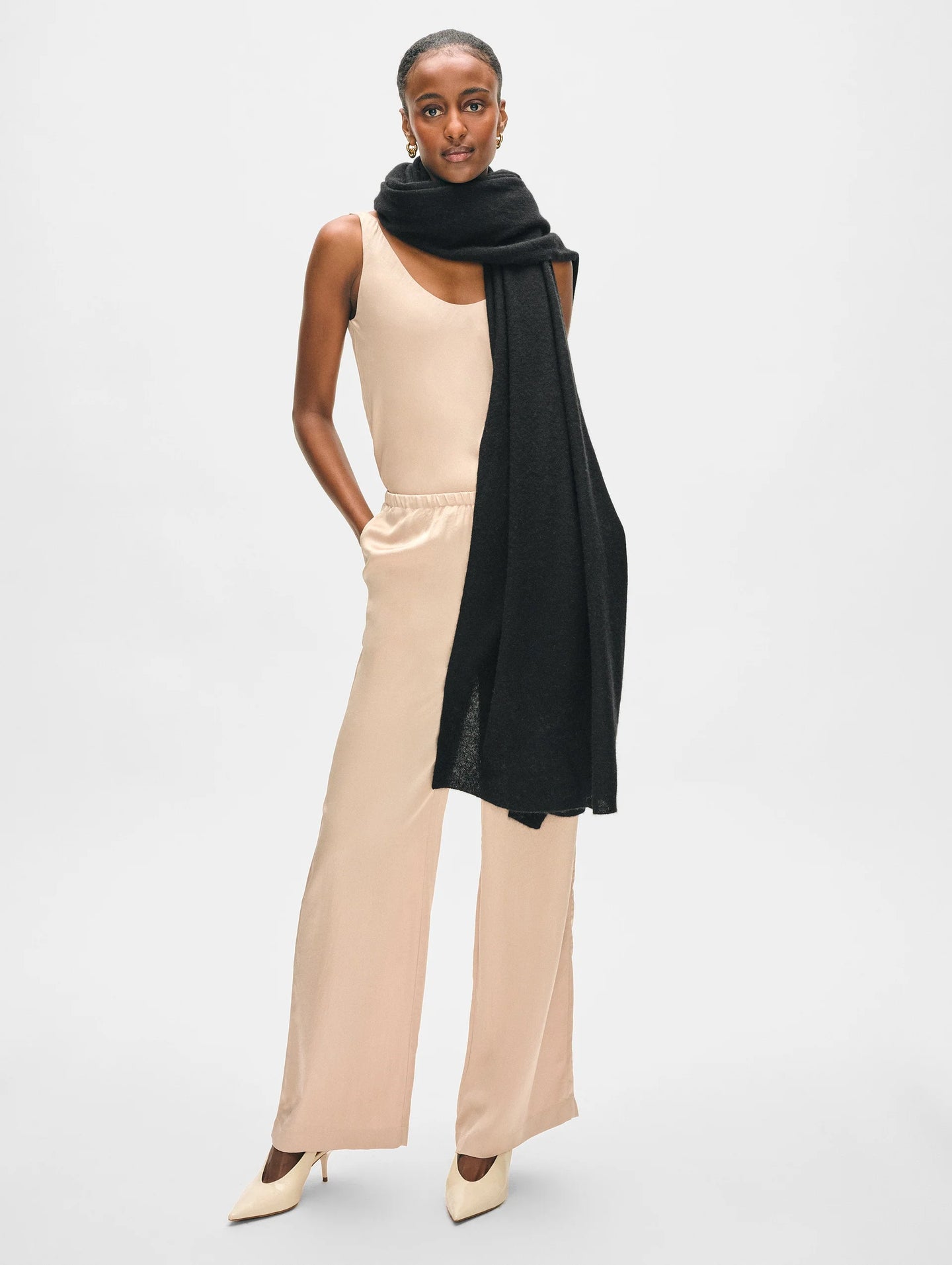 White + Warren Travel Wrap