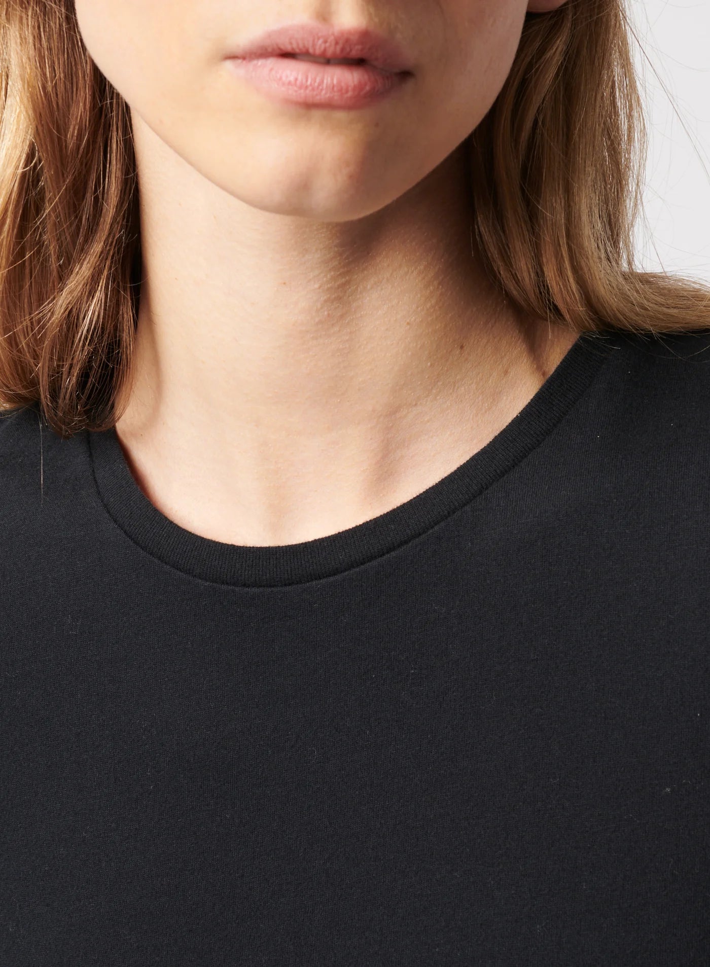 Majestic Filatures - Soft Touch Short Sleeve Crewneck - Black