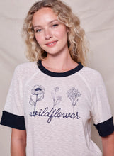 Load image into Gallery viewer, Sundry Wildflowers Tee - Oyster