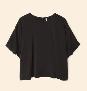 Xirena Savoye  Linen Top - Black