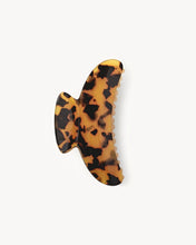 Load image into Gallery viewer, Machete Grande Heirloom Claw in Classic Tortoise