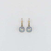 Load image into Gallery viewer, La Vie Parisienne Classic Earring: Champagne