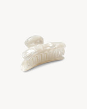 Load image into Gallery viewer, Grande Heirloom Claw in White Shell